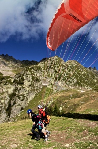  Parapenle en el valle de Chamonix 